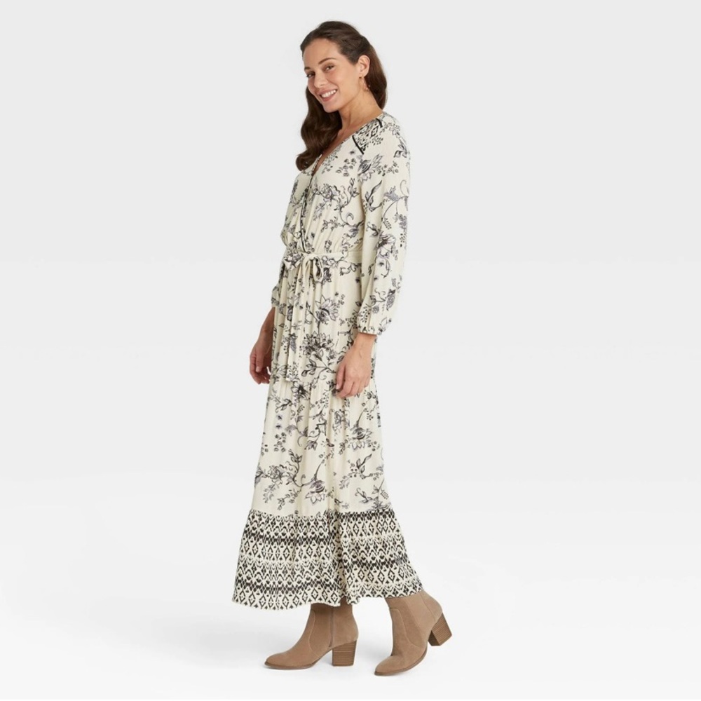 Knox Rose (Target) Long-Sleeve Black & White Printed Long Sleeve Maxi Dress